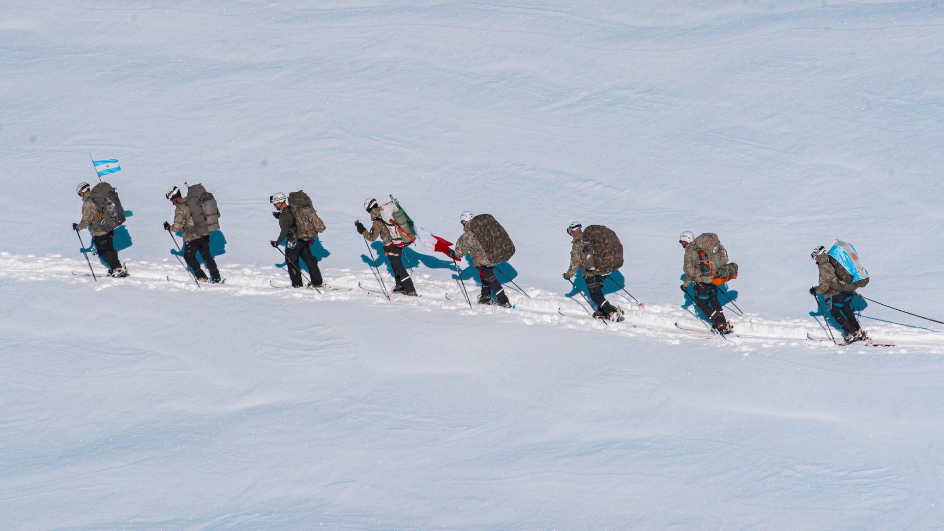 Expedición a hielos continentales patagónicos