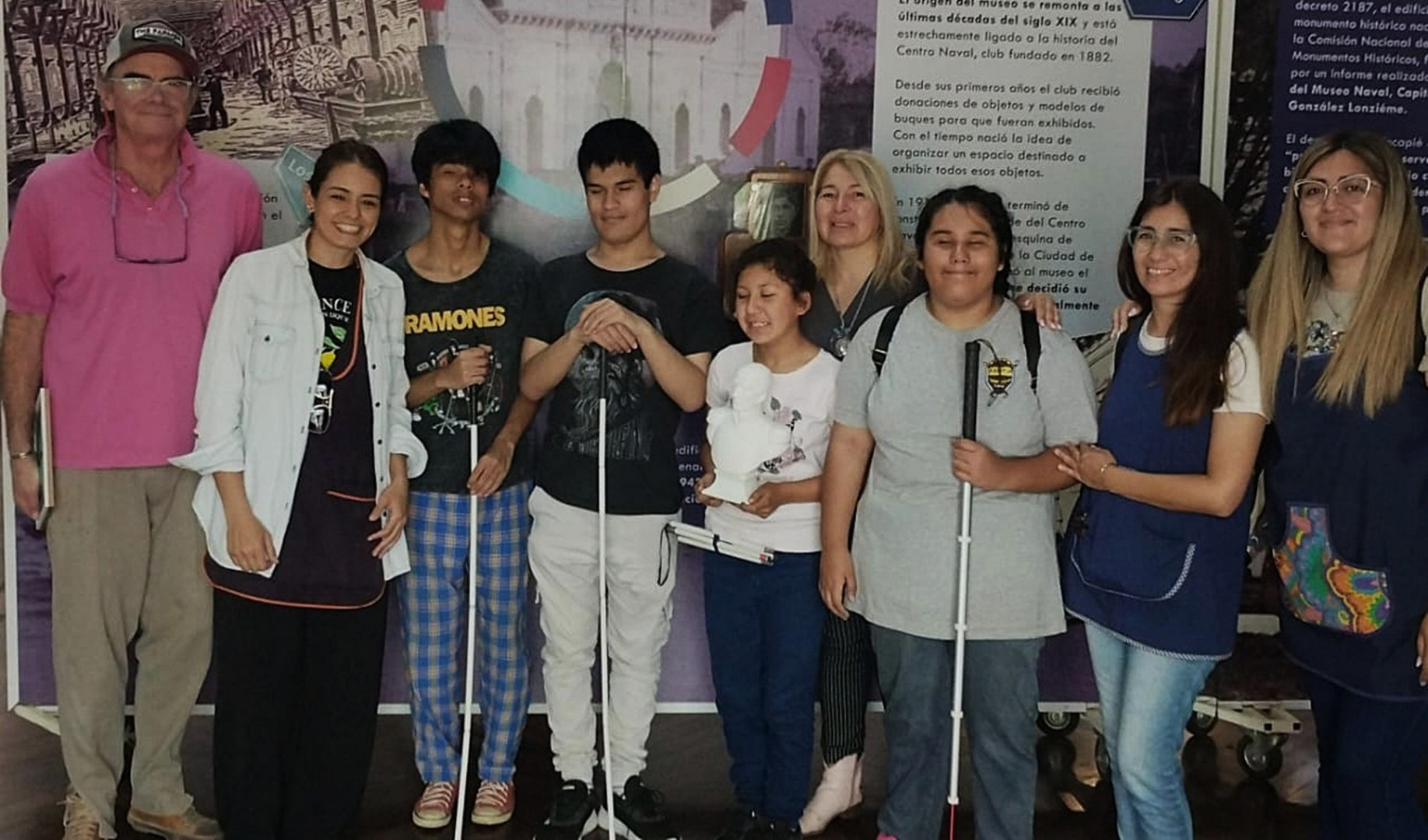 Alumnos de la Escuela Especial N° 506 de Tigre realizaron una visita al Museo Naval de la Nación