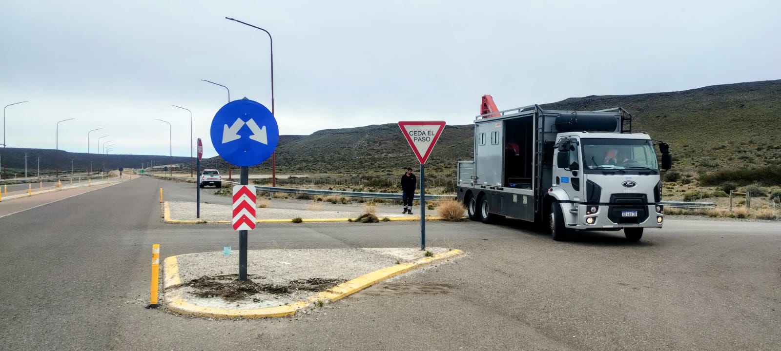 Vialidad Nacional realiza tareas de conservación en la Ruta Nacional 23 en Río Negro