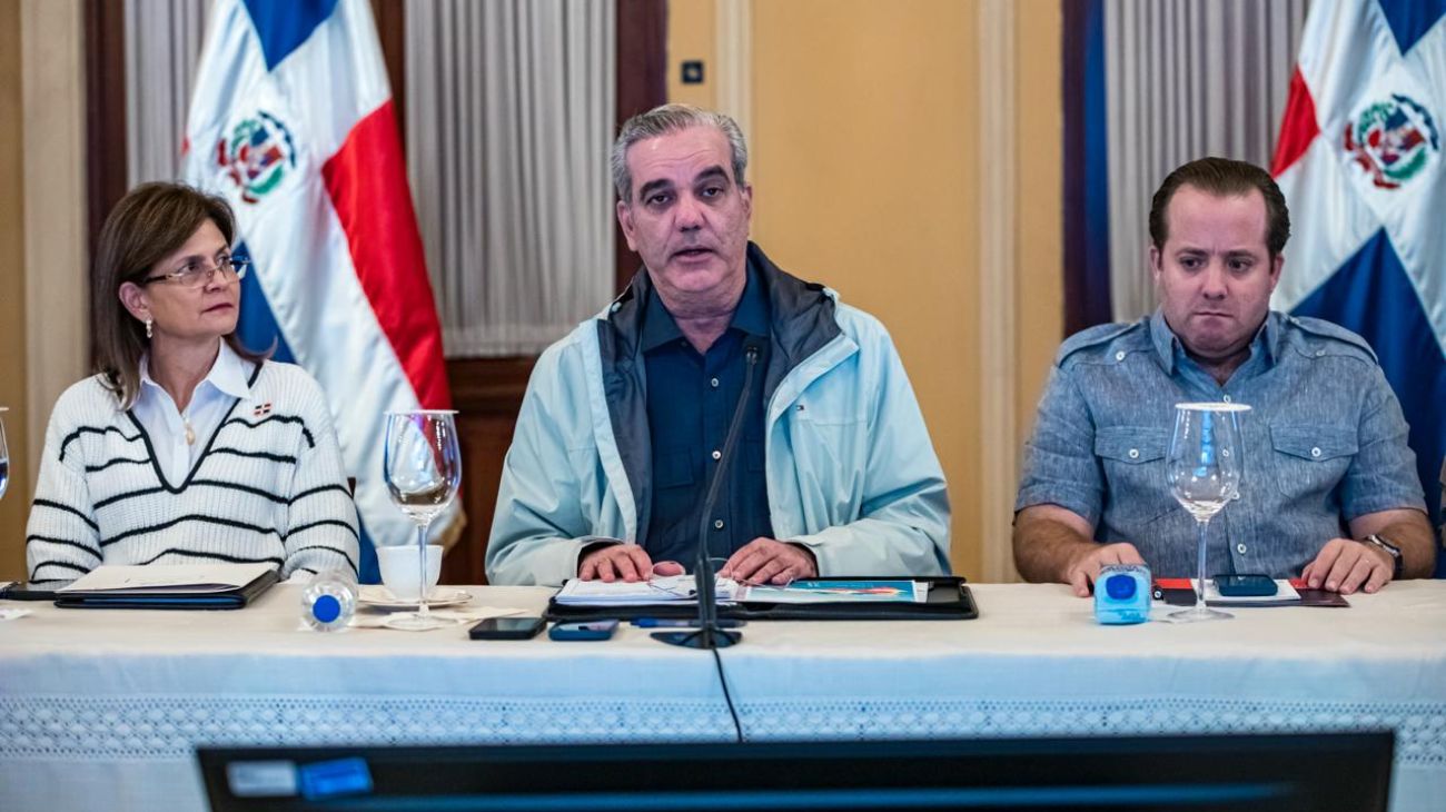 Abinader ordena suspensión de clases en todo el país y de labores en provincias en alerta roja para este viernes