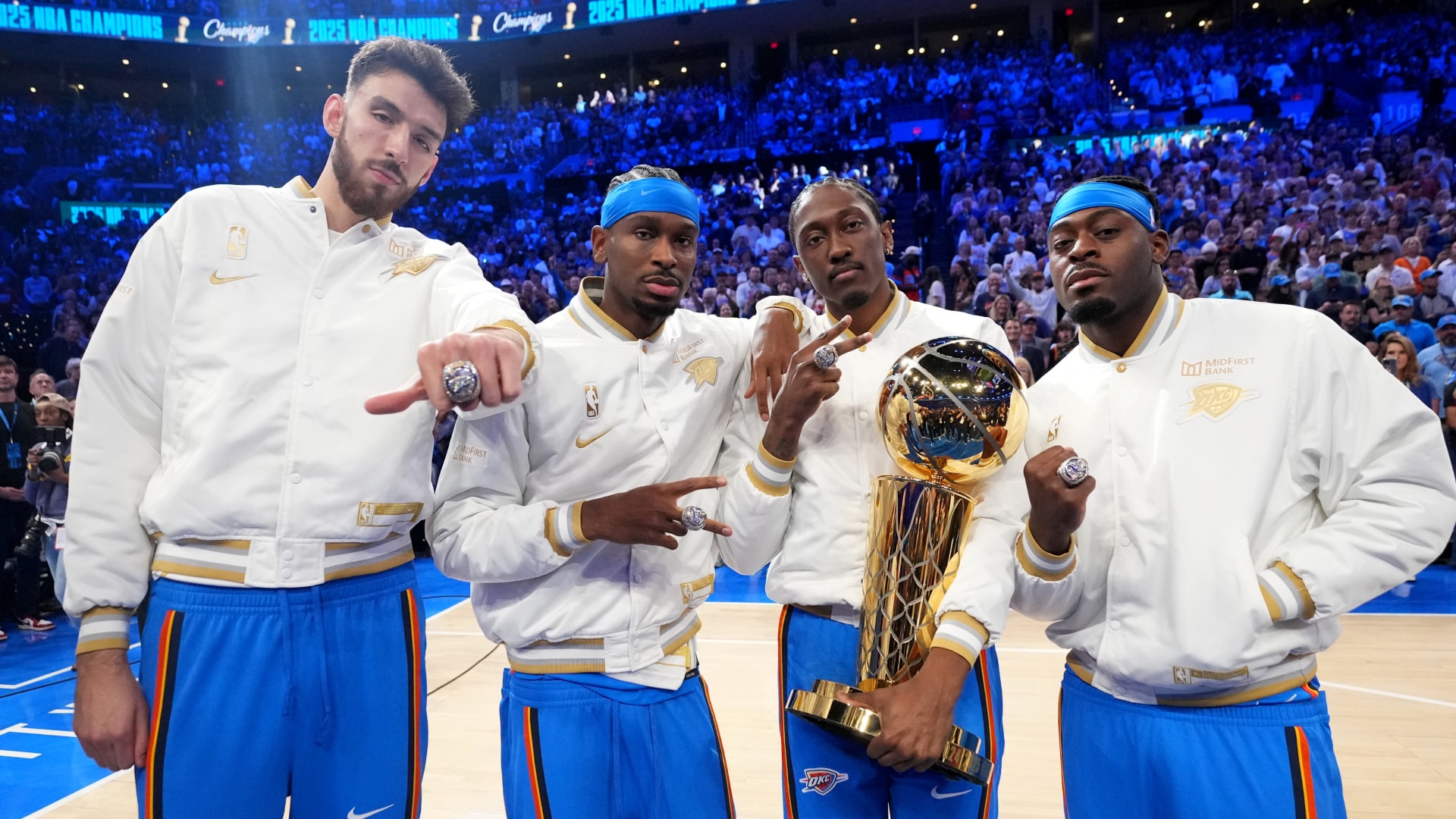 Anillo de campeonato de la NBA de los Oklahoma City Thunder con 800 gemas