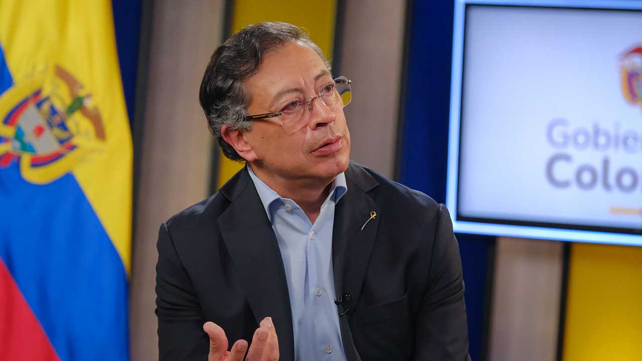 Presidente Petro dice que se defenderá en tribunales de Estados Unidos con abogados estadounidenses