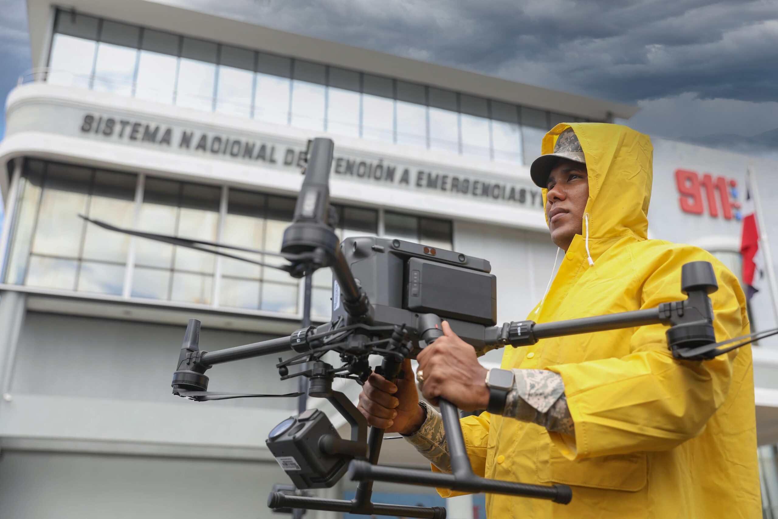 Unidad de Drones del 9-1-1 se prepara para apoyar operaciones de asistencia por efectos del fenómeno meteorológico Melissa