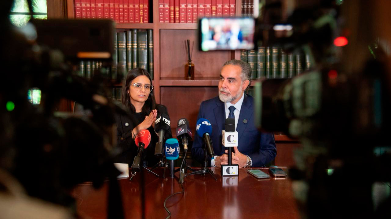 Gestores de paz de la AUC se comprometen a decir la verdad sobre la clase política de Colombia