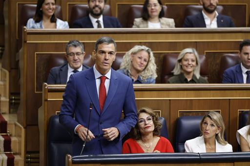 Presidente del Gobierno comparece en sesión de control parlamentario
