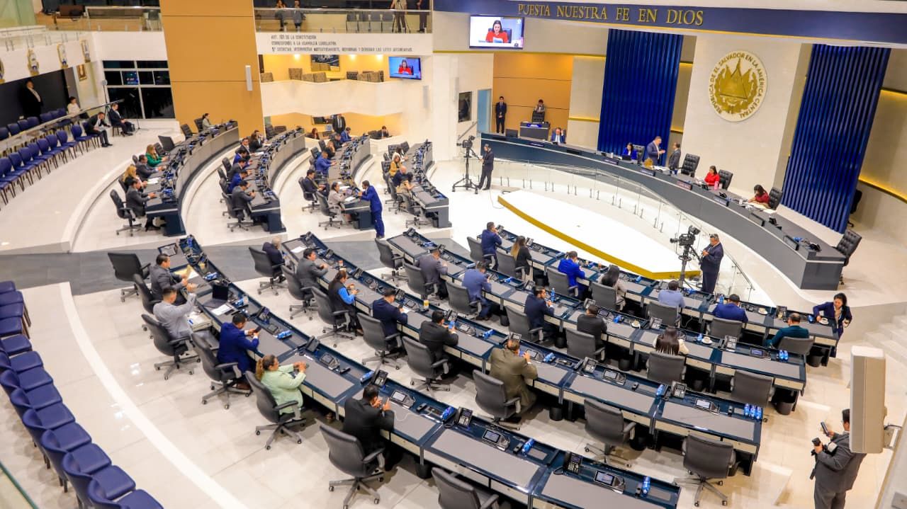 Ley busca combatir lavado de dinero, financiamiento del terrorismo y proliferación de armas