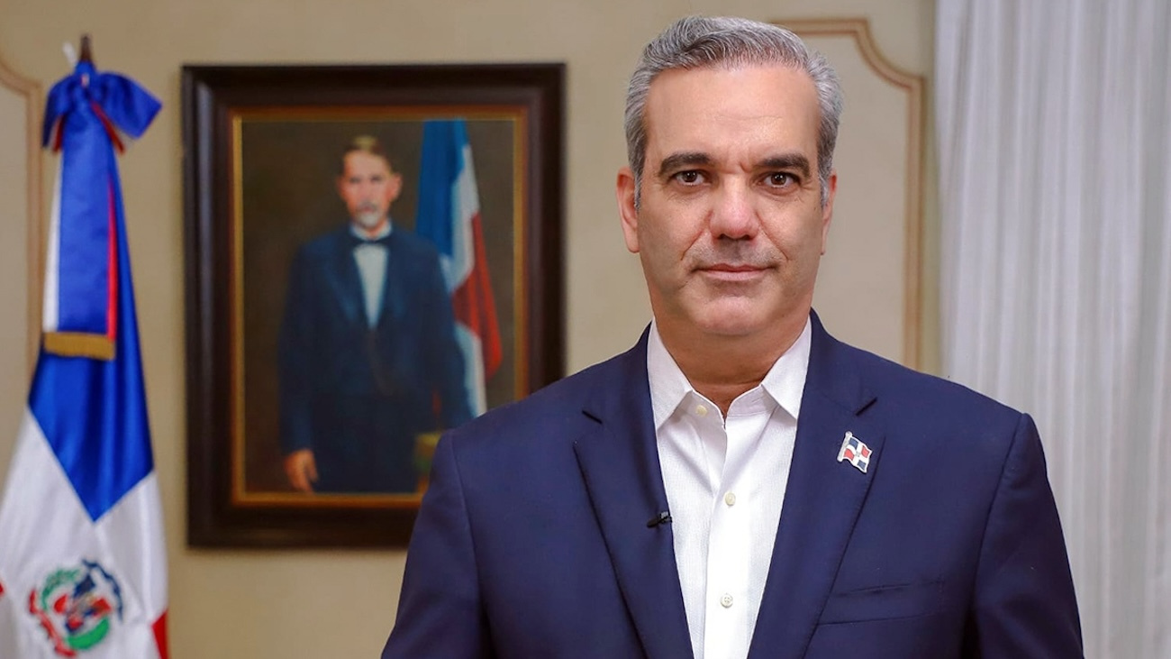 Presidente Abinader viaja a México para cumplir compromisos familiares