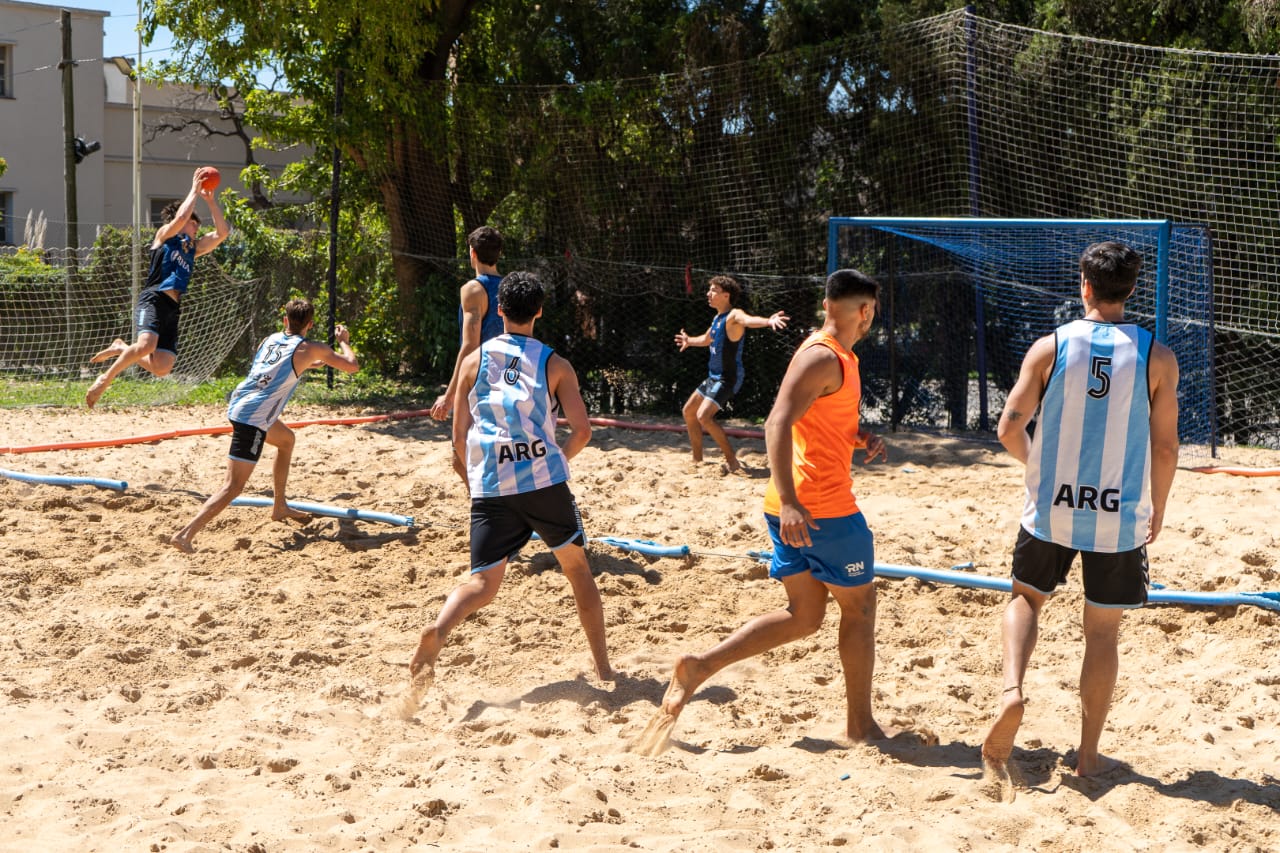 Beach Handball Argentina define el equipo para el Global Tour en Brasil