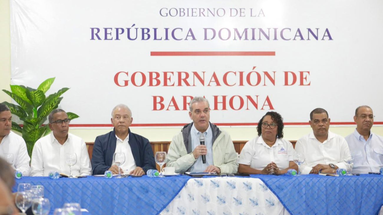 Abinader evalúa daños por huracán Melissa y dispone medidas en Ocoa y Barahona