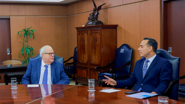 Presidente José Jerí reafirma compromiso con la estabilidad económica y la solidez fiscal.