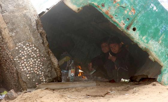 Inundaciones en Gaza, Venezuela y cultivo de coca en Bolivia, entre las noticias del martes