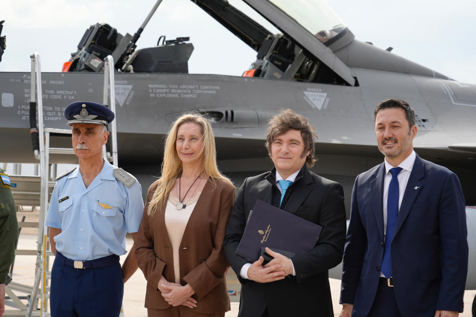 Milei afirma que hoy las fuerzas del cielo lo acompañan