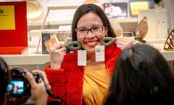 Cooperativa de mujeres en México ayuda a migrantes a reconstruir sus vidas mediante artesanías