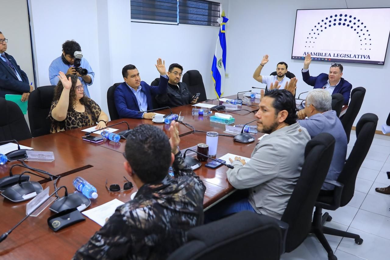 Acuerdo para aprobar préstamos destinados a 74 mil familias de productores agrícolas