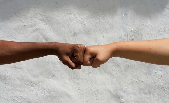 Jóvenes de Tiflis y de espacios virtuales imaginan una paz más allá de las divisiones