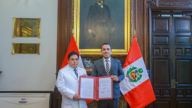 Presidente Jerí promulga ley que fortalecerá la atención del INO y la salud visual en el Perú