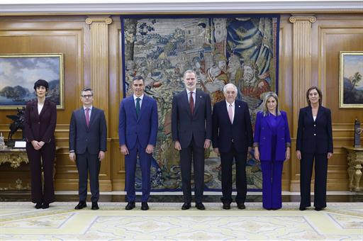 Milagros Tolón toma posesión como ministra de Educación, Formación Profesional y Deportes con la presencia de Pedro Sánchez