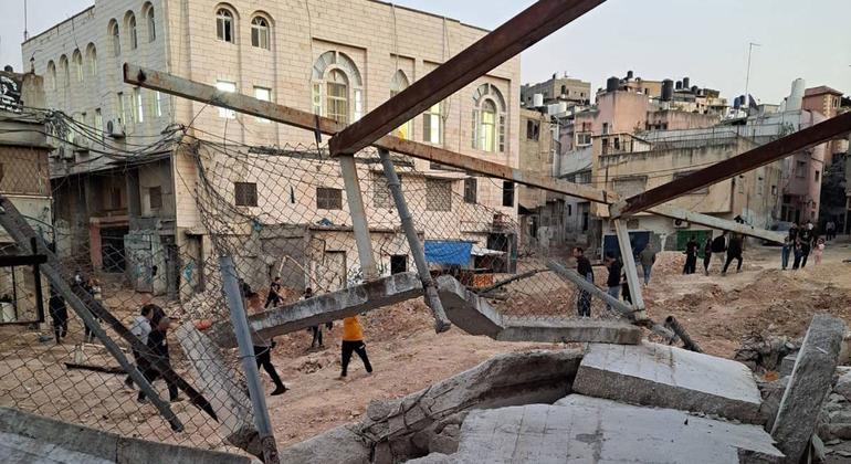 Israel continúa demoliciones de viviendas y destrucción de un campo de refugiados palestinos en Cisjordania, según informes