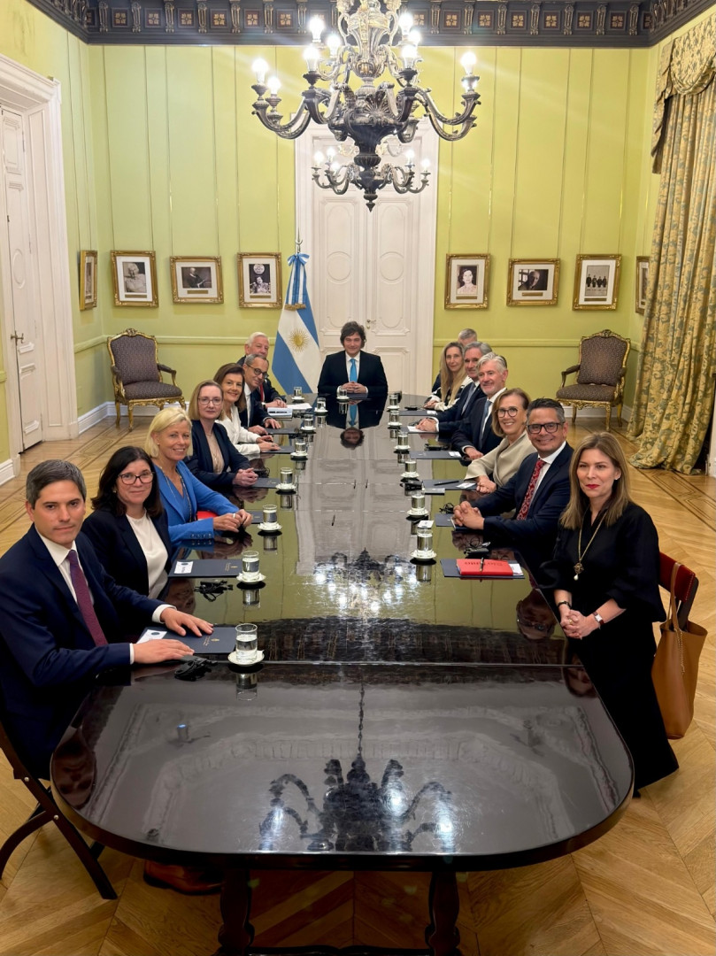Milei se reunió con directivos de Rio Tinto