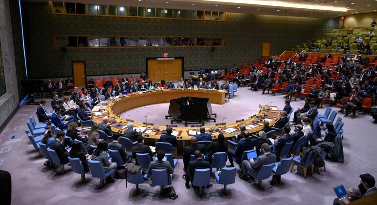 ONU expresa preocupación por escalada de violencia en Irán y llama a la contención