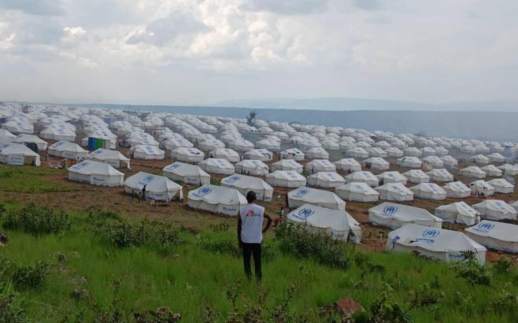 Conflicto en RDC: más de 100.000 personas huyen a Burundi en un mes, según organismos humanitarios