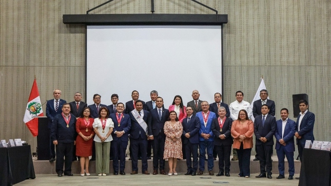 Presidente Jerí afirma que el Gobierno colaborará con las regiones y redoblará esfuerzos para atenderlas