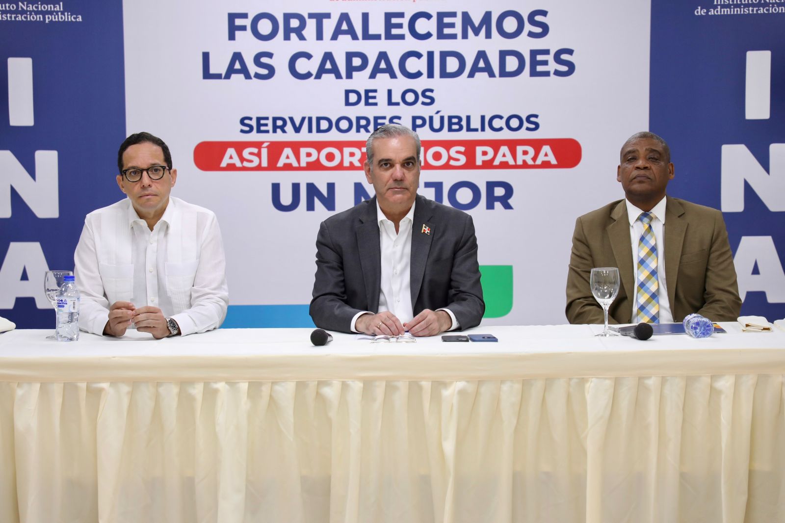 Abinader impulsa relanzamiento y fortalecimiento del INAP para mejorar la formación de los servidores públicos, según la Presidencia