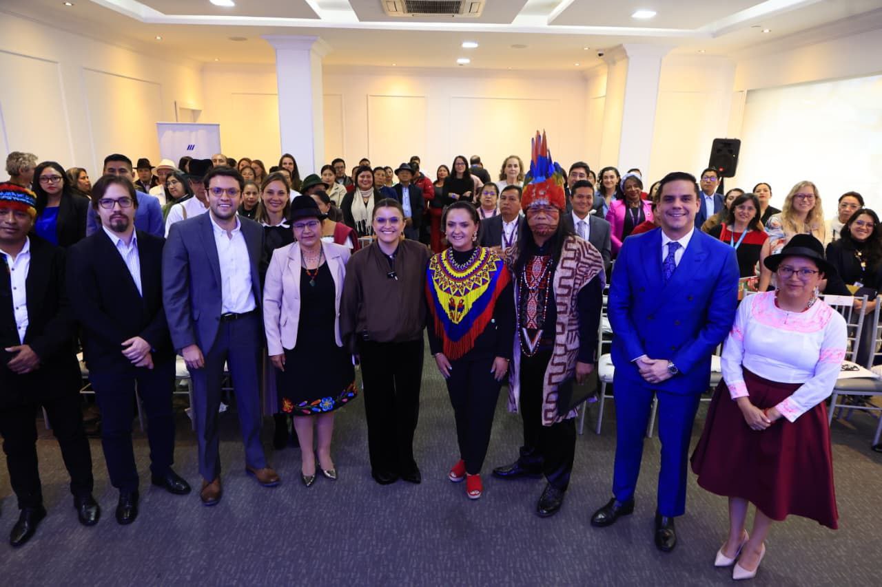 Gobierno de Daniel Noboa considera la educación intercultural bilingüe una pieza clave del desarrollo territorial.