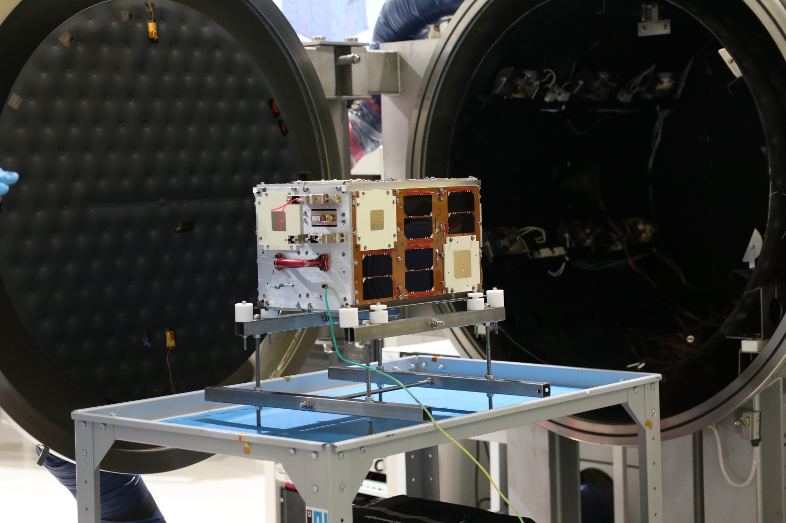 Un satélite argentino participará en la misión espacial que regresará a la Luna.
