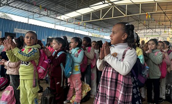 Gaza: esfuerzos para reconstruir el sistema educativo tras dos años de conflicto