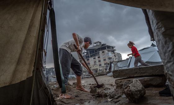 Tormentas de invierno afectan a miles de personas en Gaza