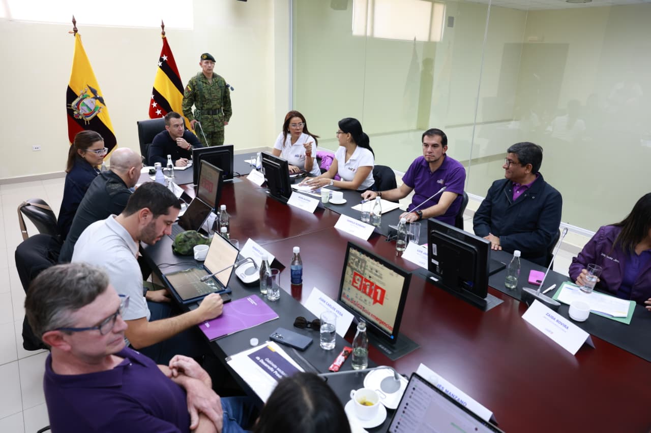Presidente Daniel Noboa constata gestión de entidades gubernamentales en territorio durante gabinete ministerial realizado en Loja