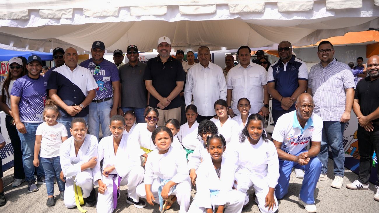 Inefi realiza jornada en San Cristóbal para promover deporte, salud y apoyo comunitario