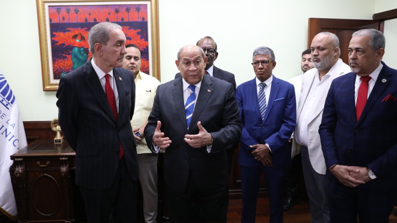 Rafael Santos Badía asume la titularidad del Ministerio de Educación Superior, Ciencia y Tecnología