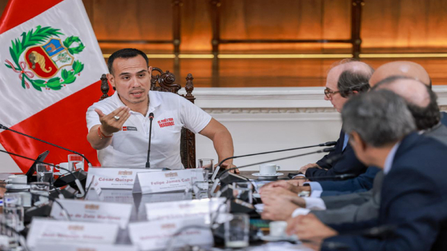Jerí ratifica compromiso de desarrollar un ecosistema que favorezca la competitividad y el desarrollo industrial