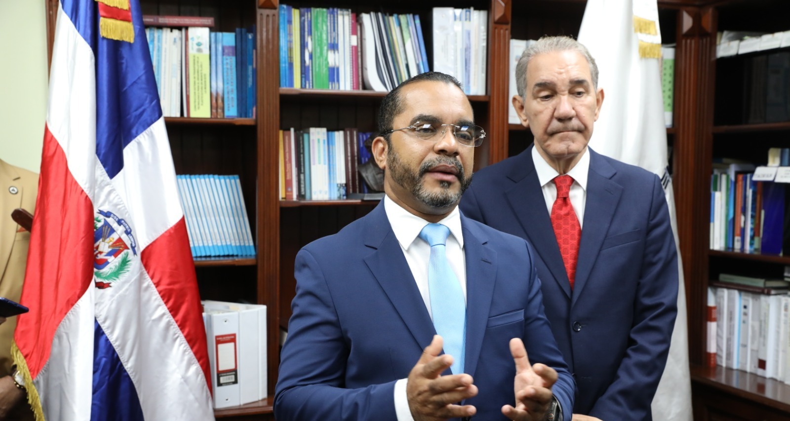 Ministro Franklin García Fermín juramenta a Jimmy Rosario Bernard como rector del ITLA