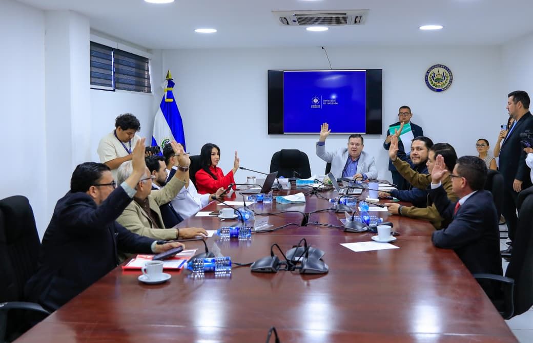 Respaldan iniciativa para gestionar préstamo con CAF e implementar la fase 2 del Programa Doctor SV