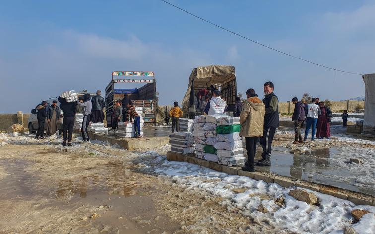 Familias del noroeste de Siria enfrentan condiciones invernales difíciles