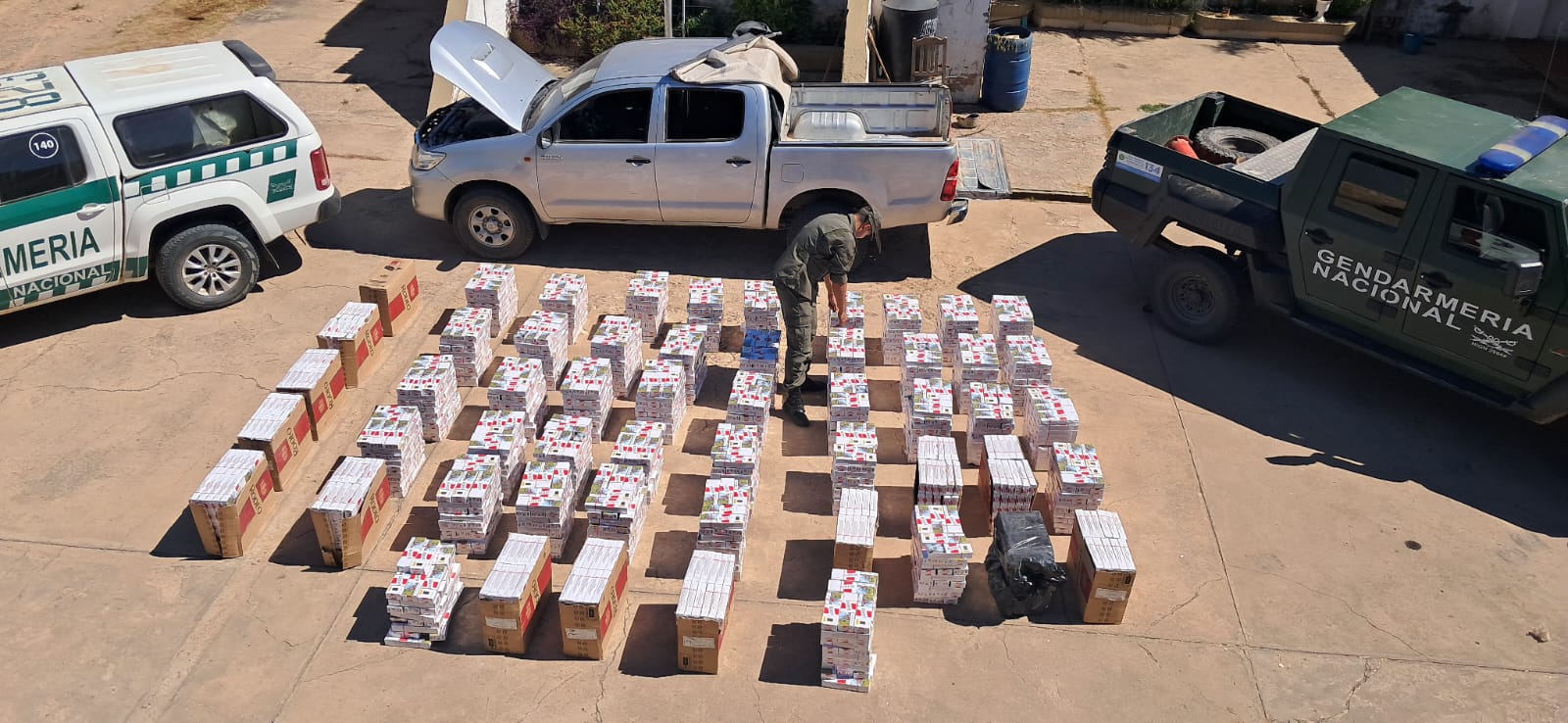 Formosa: decomisan en dos procedimientos más de 27.000 atados de cigarrillos y materiales de construcción de contrabando
