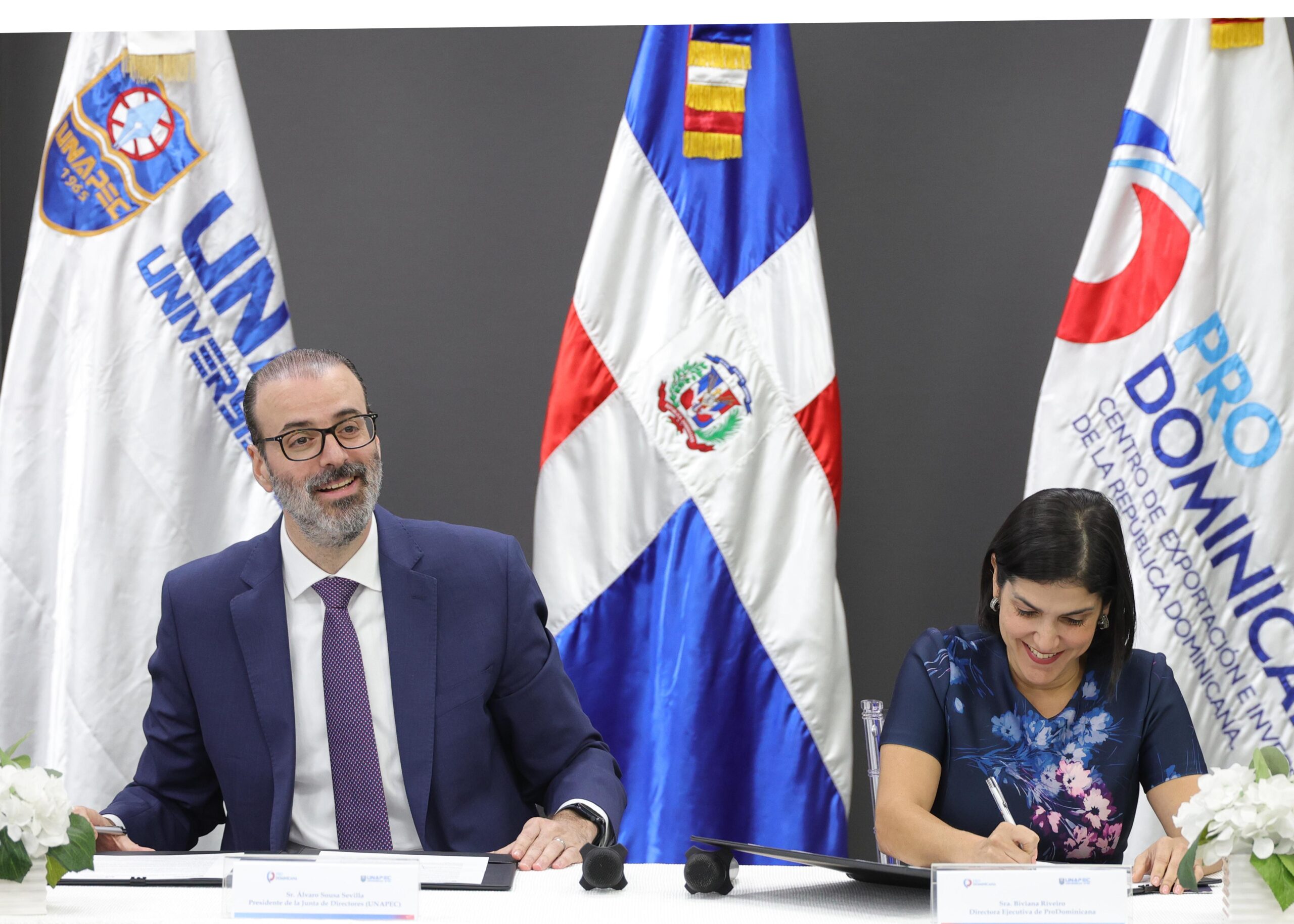 ProDominicana y Unapec renuevan acuerdo de colaboración para fortalecer la formación académica en comercio exterior