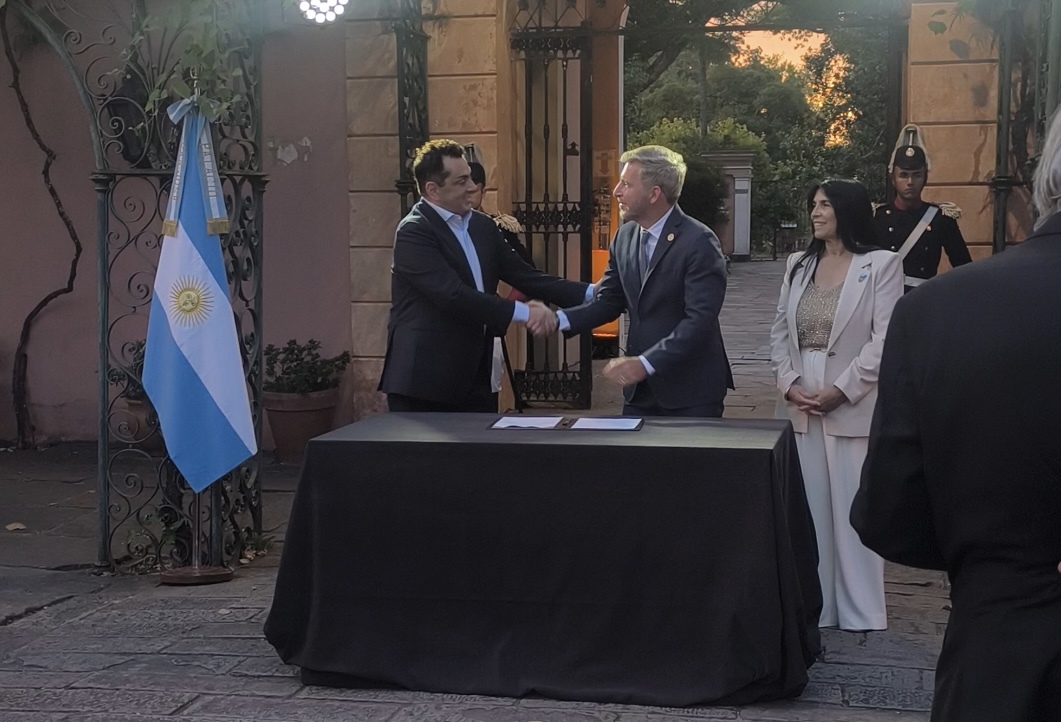 Secretaría de Cultura y Gobierno de Entre Ríos firman acuerdo para la preservación patrimonial del Palacio San José