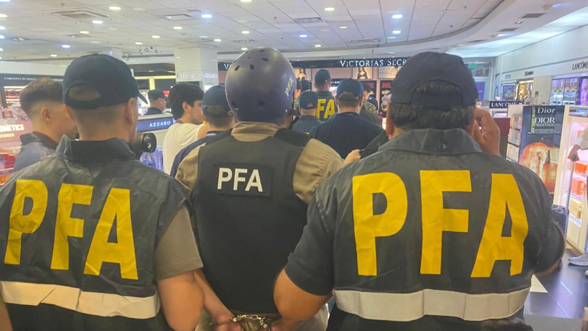 Expulsan a ciudadano venezolano vinculado a la organización Tren de Aragua, con antecedentes por homicidio