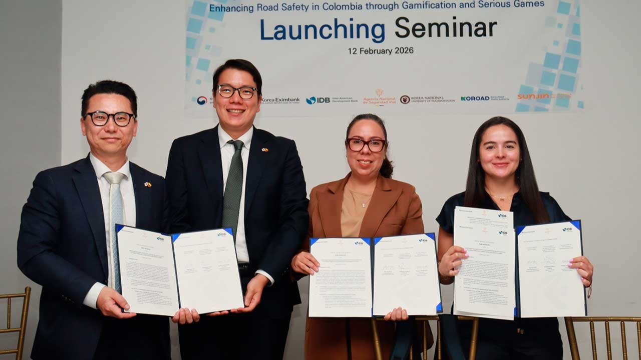 Alianza con Corea actualiza la estrategia de seguridad vial de Colombia