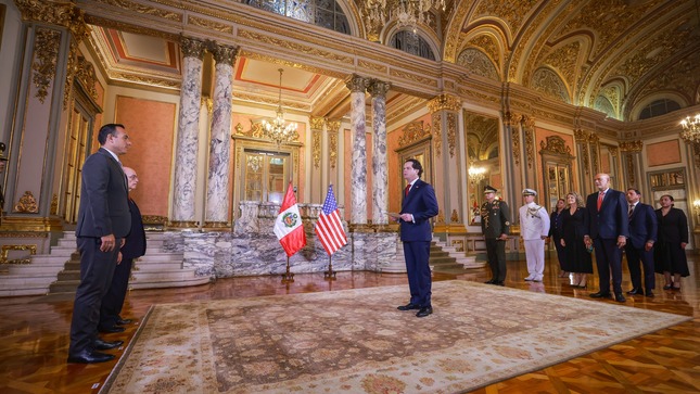 Presidente Jerí recibió cartas credenciales del embajador de Estados Unidos