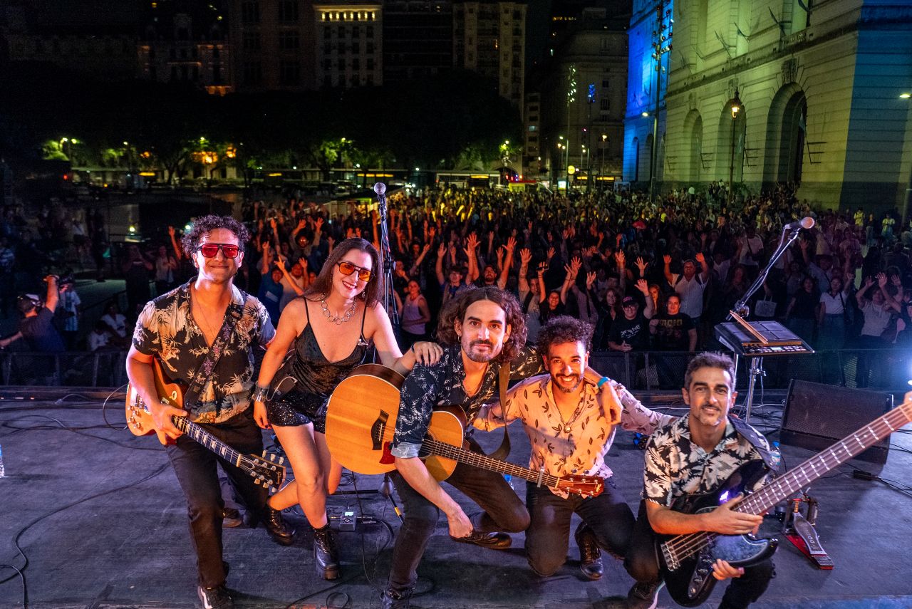 Ritmos Argentinos convocó a más de 15.000 personas en la explanada del Palacio Libertad