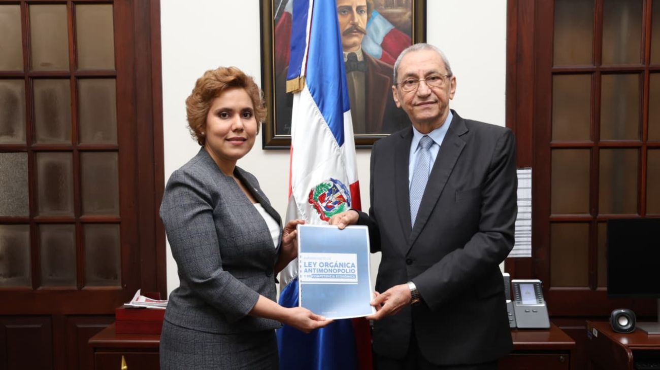 ProCompetencia entrega al Poder Ejecutivo un anteproyecto de reforma de la Ley 42-08