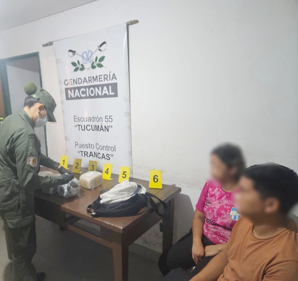 Tucumán: Pasajera intentó ocultar 3 kilos de marihuana en una mochila y en un cesto de basura de un micro
