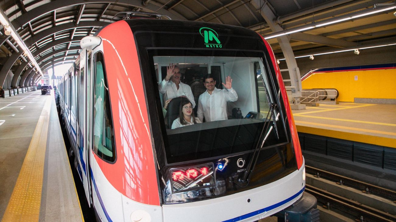 Abinader pone en marcha Línea 2C del Metro de Santo Domingo