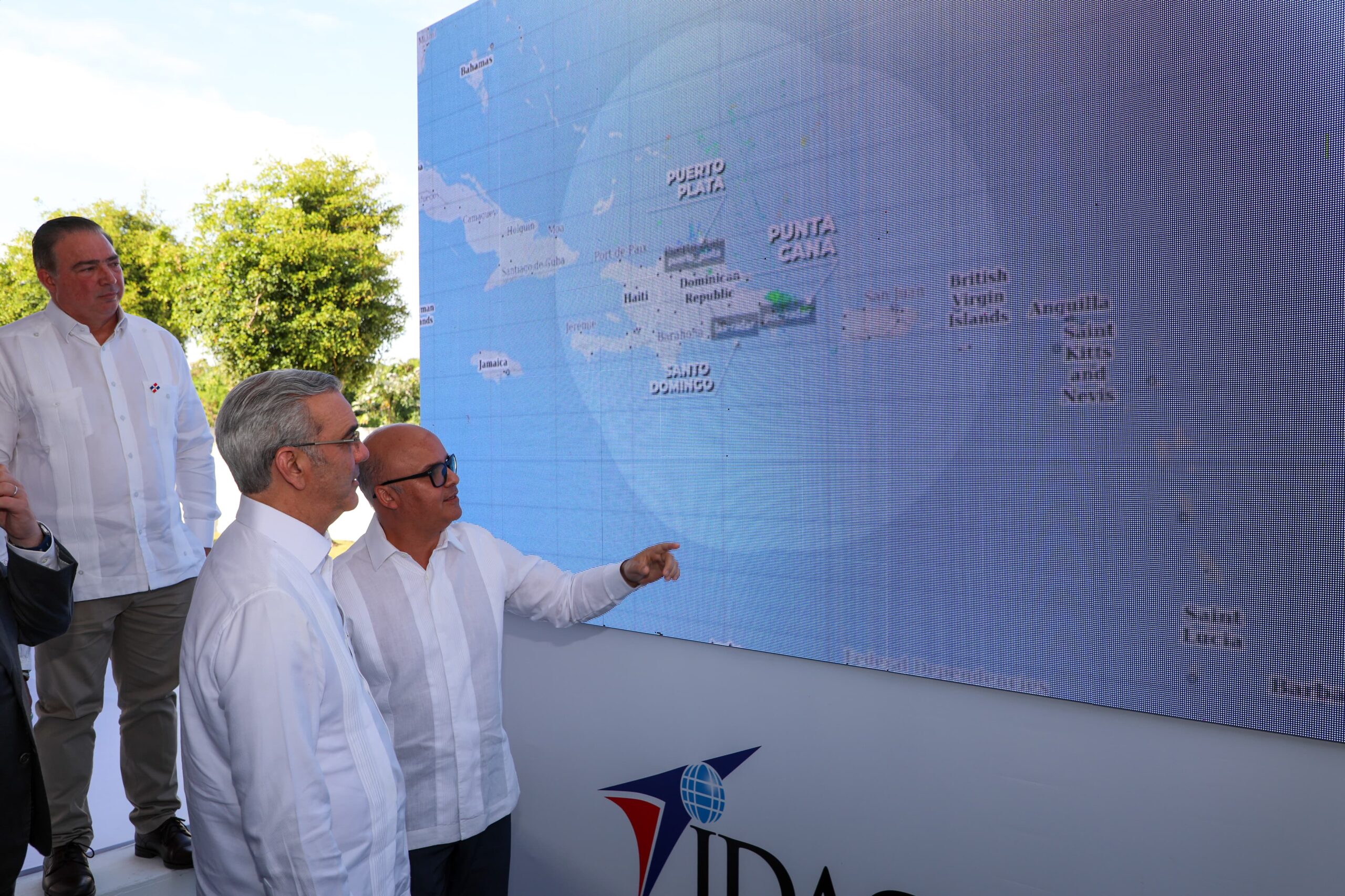 Abinader inaugura radar meteorológico Doppler en el Complejo Aeronáutico Dominicano