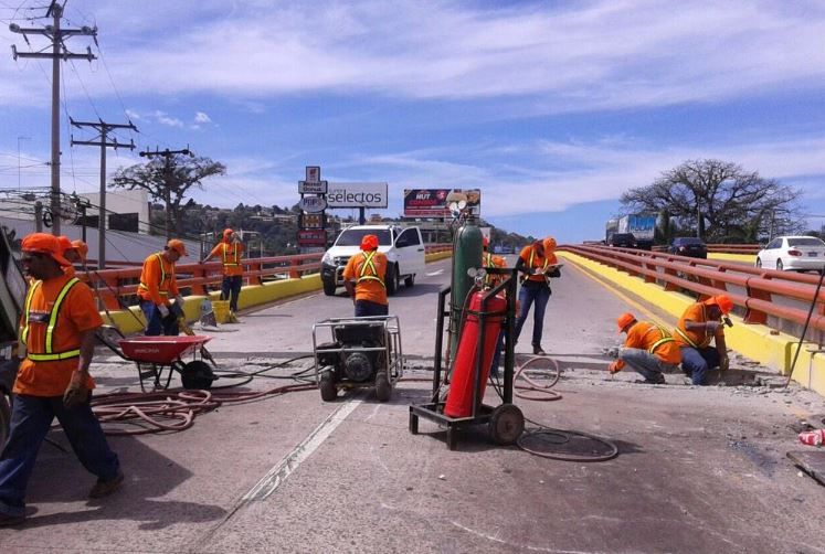 Préstamo aprobado para mejorar acceso vial en pasos a desnivel de San Salvador